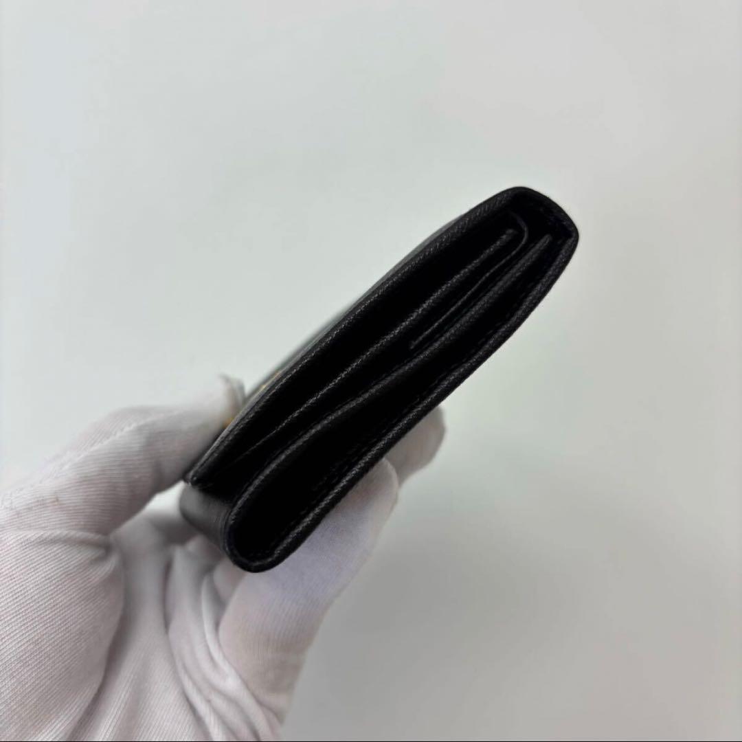 美品 PRADA M176 三つ折り 財布 ロゴ ゴールド プレート ウォレット 美品 PRADA M176 三つ折り 財布 ロゴ ゴールド プレート ウォレット