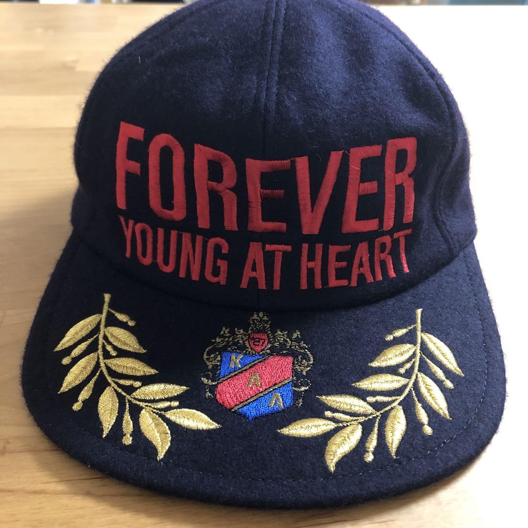 FOREVER YOUNG AT HEART キャップ