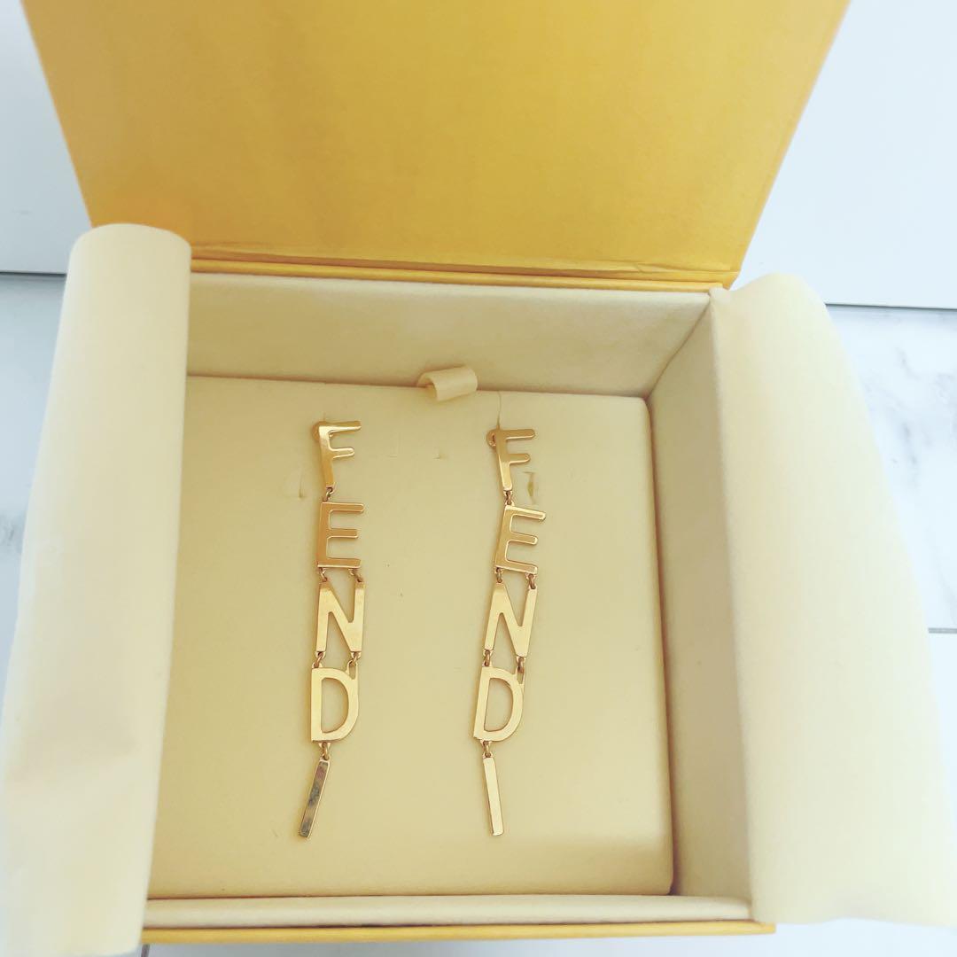 FENDI ゴールド ロゴピアス　ブレスレット　セット
