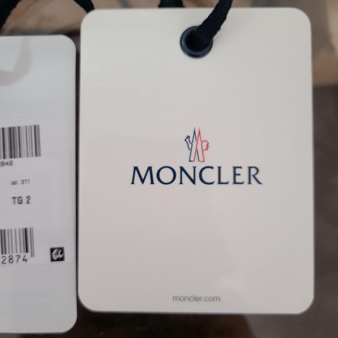 MONCLERダウン