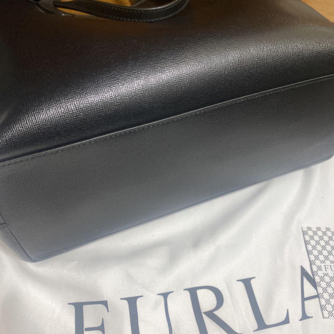 【美品】FURLA ブラックレザー トートバッグ ウォーターガードスプレー付