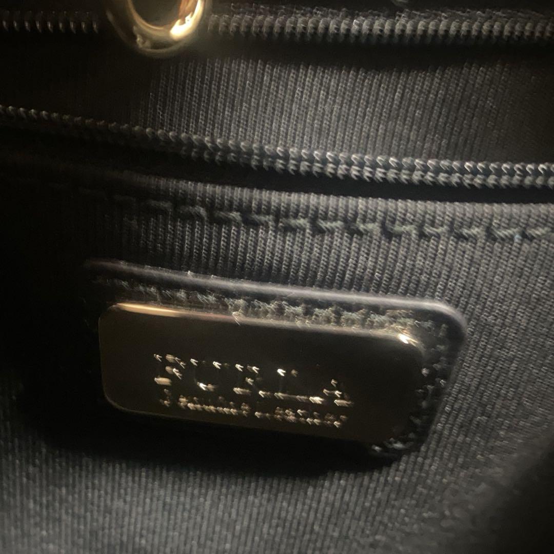 美品】FURLA ブラックレザー トートバッグ ウォーターガード
