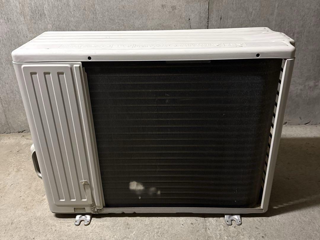 Panasonic ルームエアコン　室外機