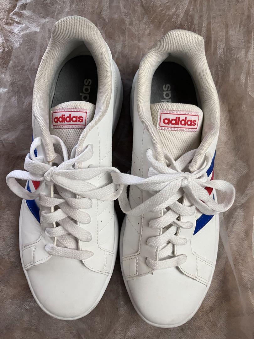 adidas ホワイト スニーカー　25.0