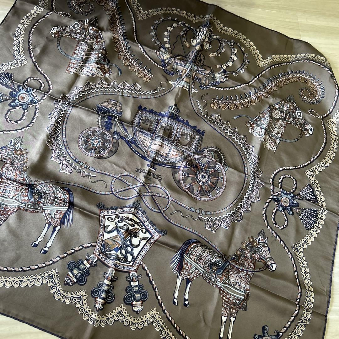 HERMES エルメス　スカーフ