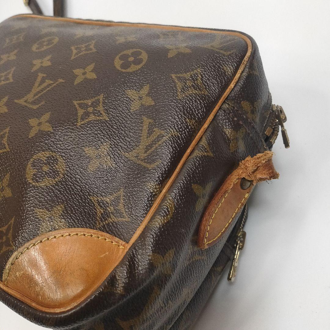 LOUIS VUITTON ナイル ショルダーバッグ モノグラム クロス