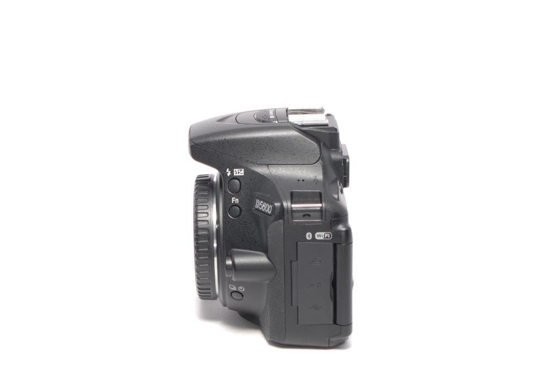 ☆美品☆Wi-Fi搭載☆Nikon ニコン D5600 ダブルレンズキット