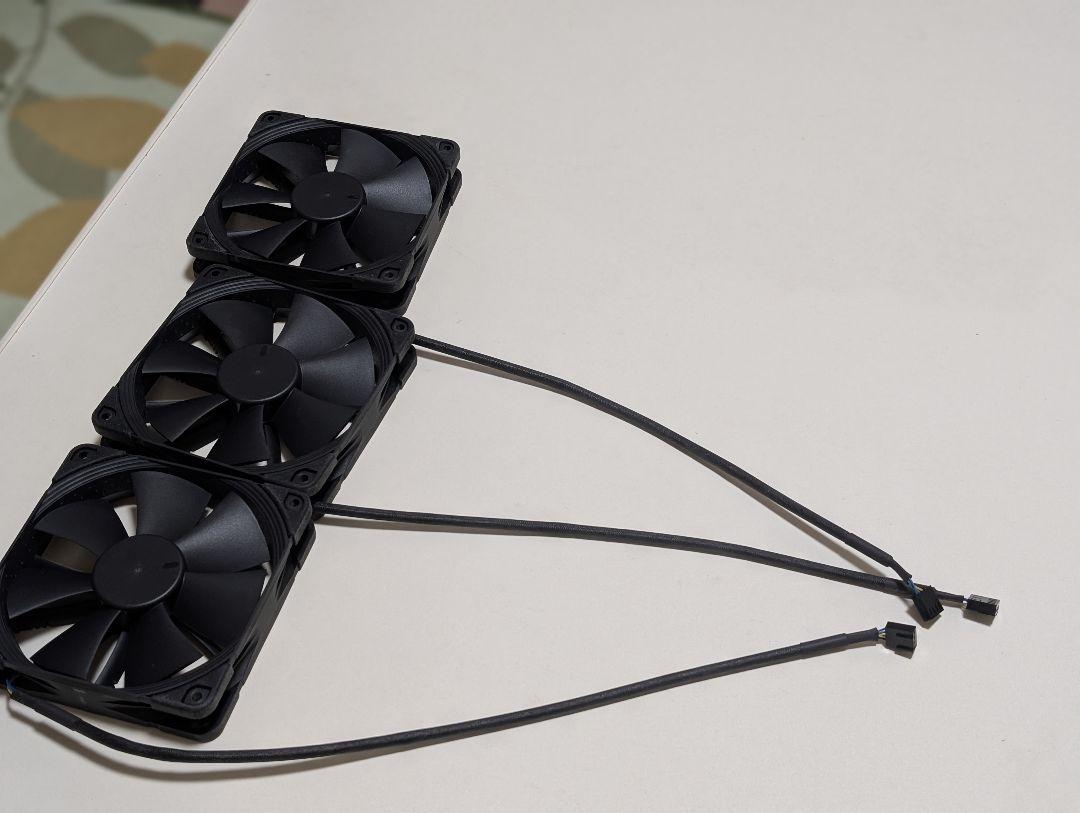 Noctua NF-F12 industrialPPC-2000 PWM 3個