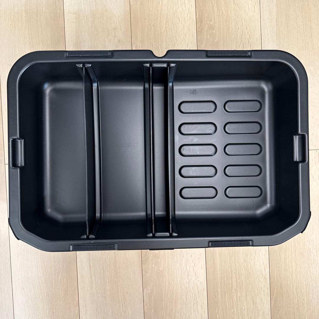 ラゲッジトレイ