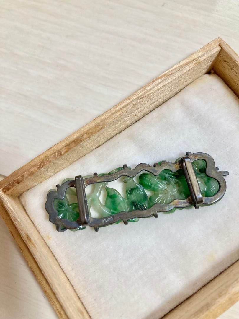 翡翠 帯留 ヴィンテージ 花柄 着物 日本舞踊 和小物 芸妓 宝石 翡翠 帯留 ヴィンテージ 花柄 着物 日本舞踊 和小物 芸妓 宝石
