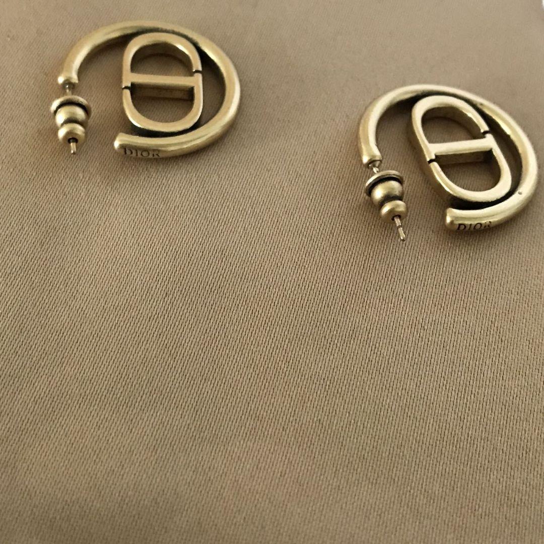 クリスチャンディオール　フープピアス　ゴールド　箱付き