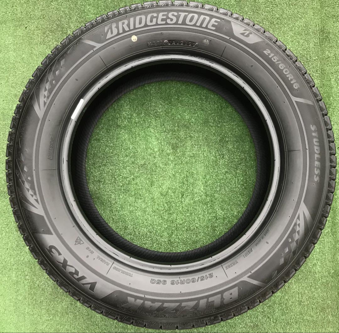 215/60 R16、BRIDGESTONE BLIZZAK VRX 3、22年