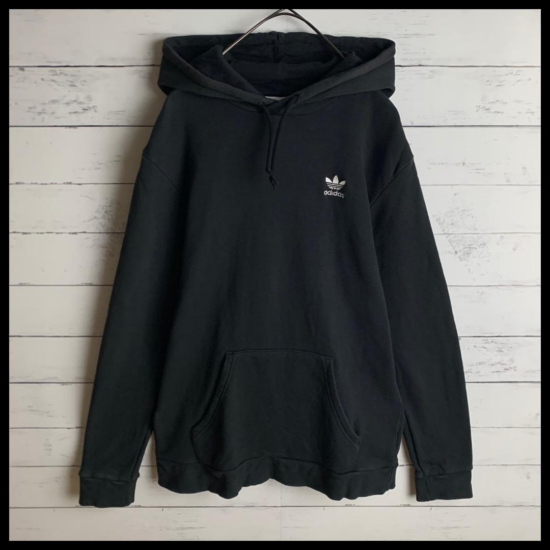 大人気デザイン アディダス