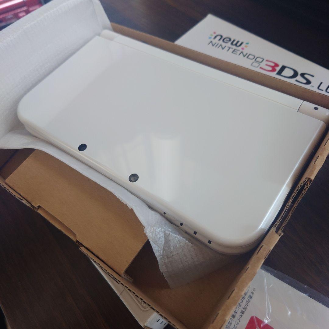 【ほぼ未使用】new 3ds ll パールホワイト
