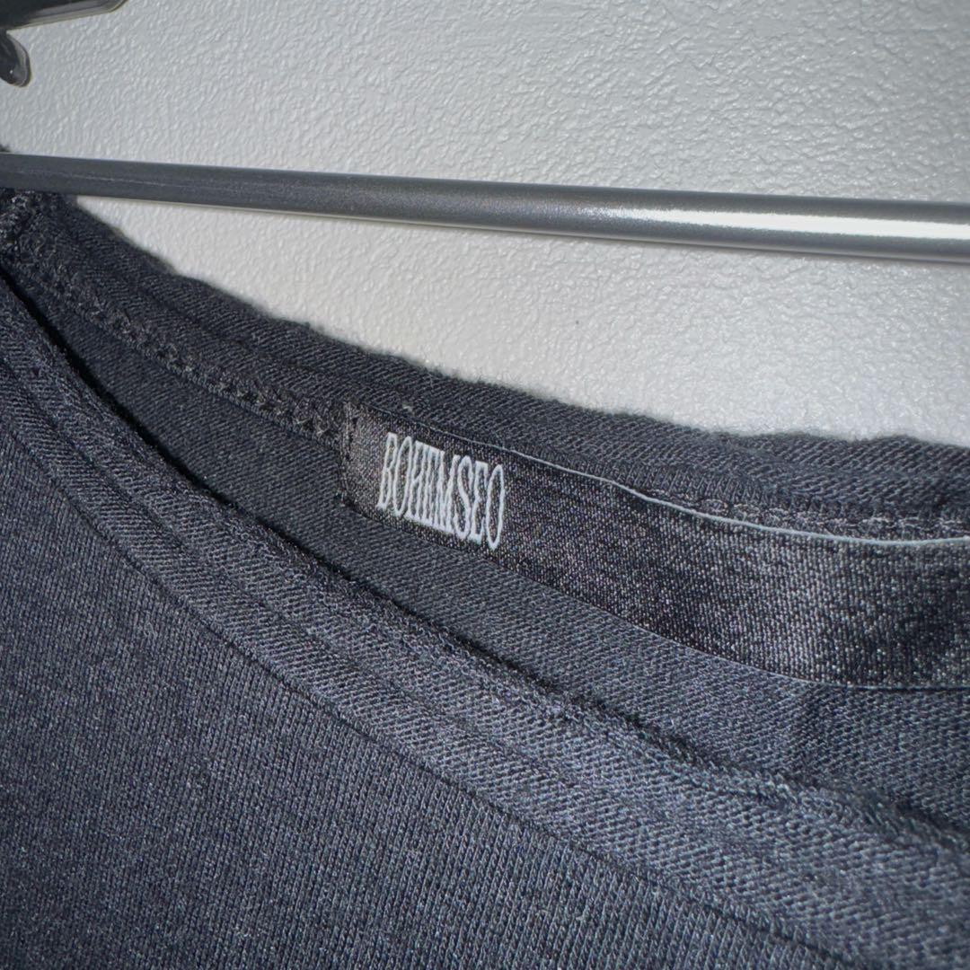 Bohemian Seoul FUNKY SCOOP NECK TEE