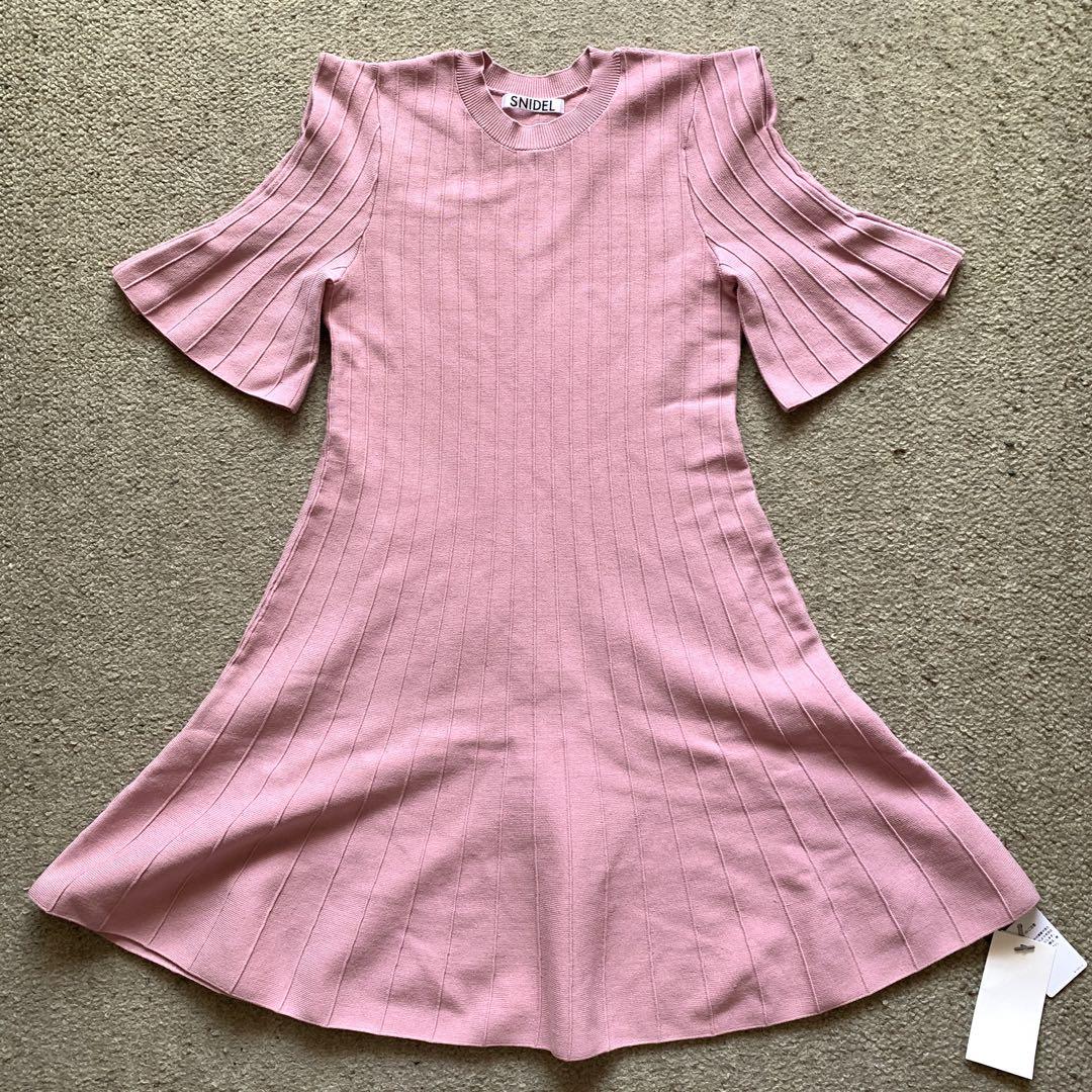 【新品タグ付き】snidel✩ハーフスリーブニットワンピ