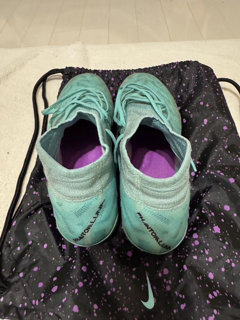 Nike Phantom Luna サッカーシューズ