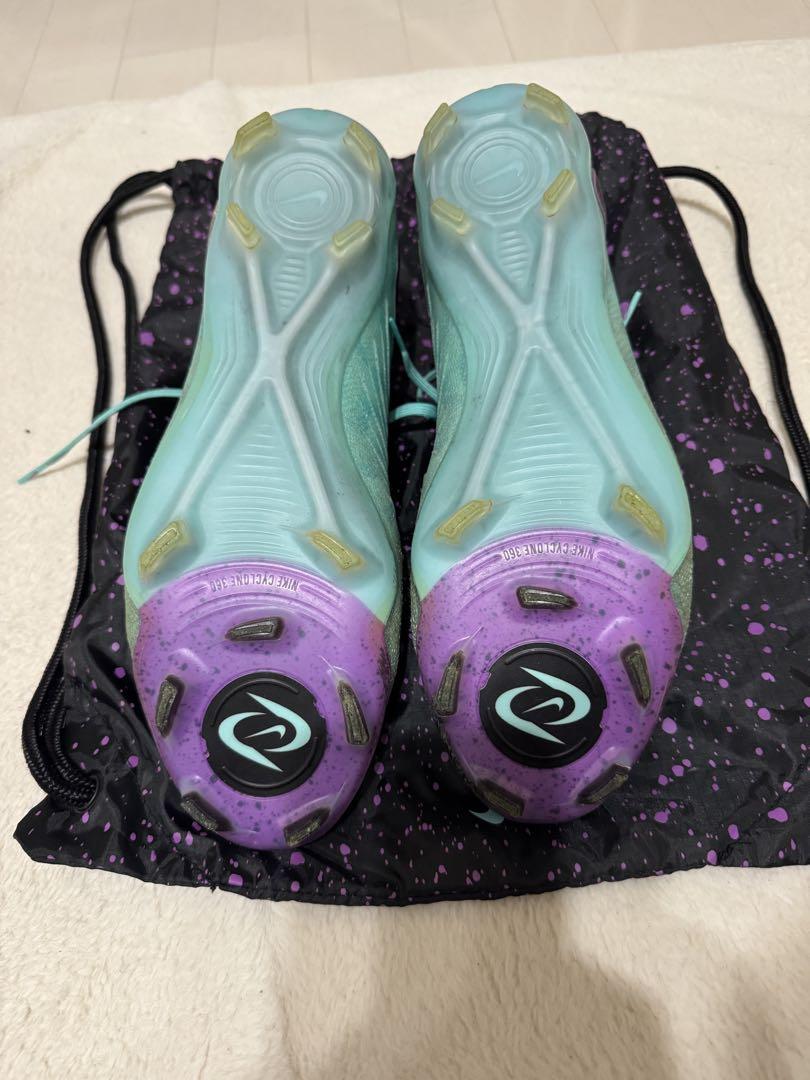 Nike Phantom Luna サッカーシューズ
