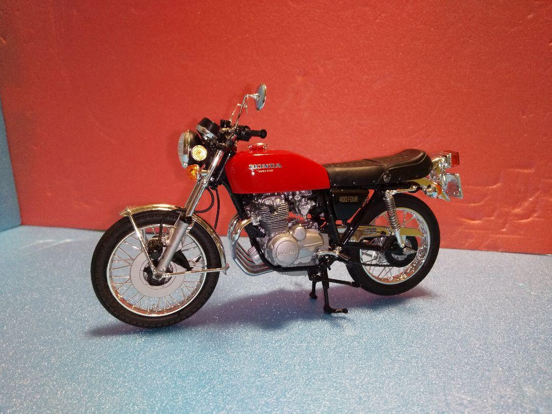 Honda CB400FOUR」がアオシマのSKYNETブランド「1/12 完成品