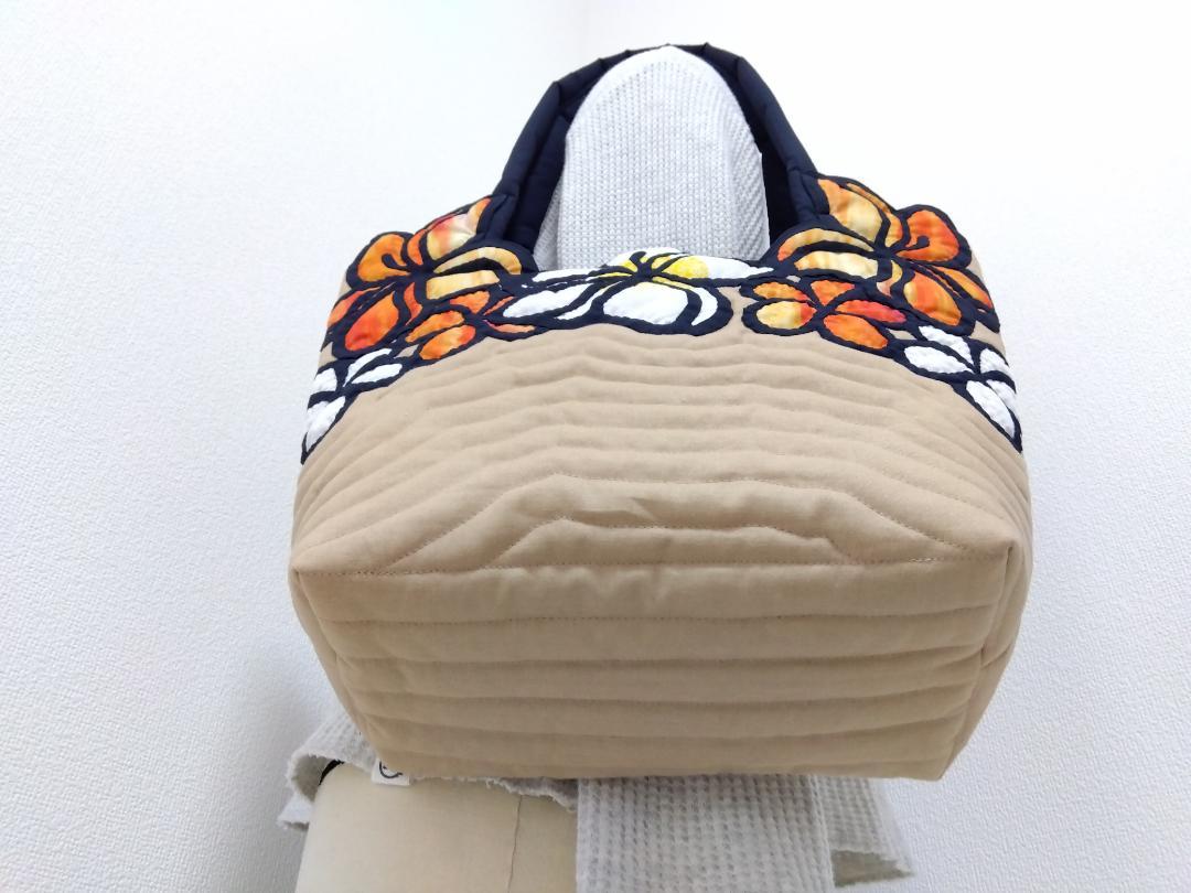 ハワイアンキルト　ハンドメイド　プルメリアトートバッグ
