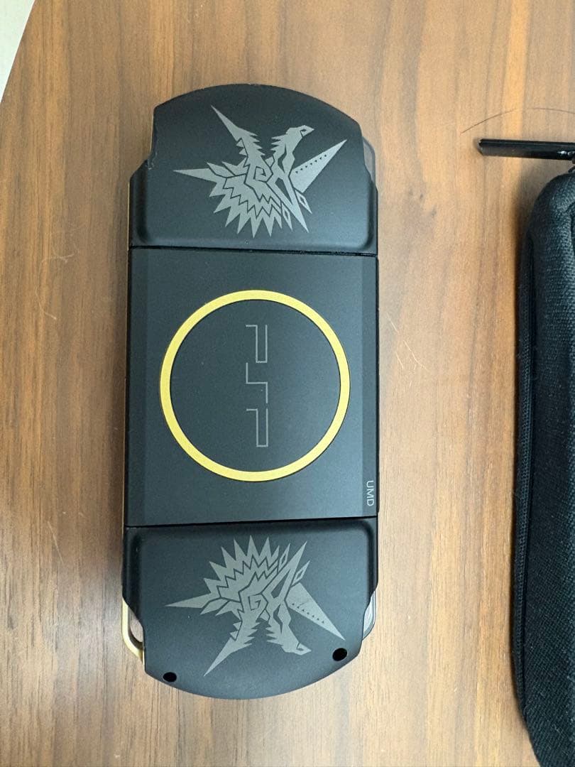 PSP3000 モンスターハンターモデル 本体 PSP3000 モンスターハンターモデル 本体