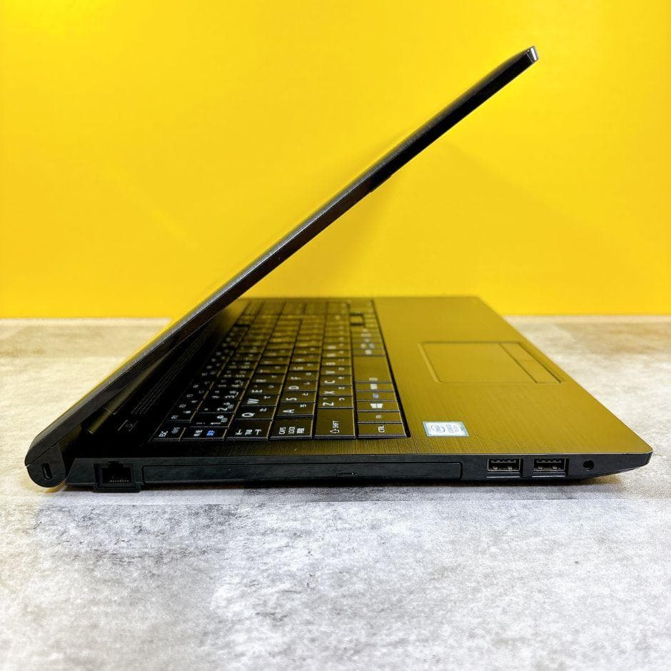 新品SSDで快適✨Windows11 カメラ付きノートパソコン 薄型 オフィス 新品SSDで快適✨Windows11 カメラ付きノートパソコン 薄型 オフィス