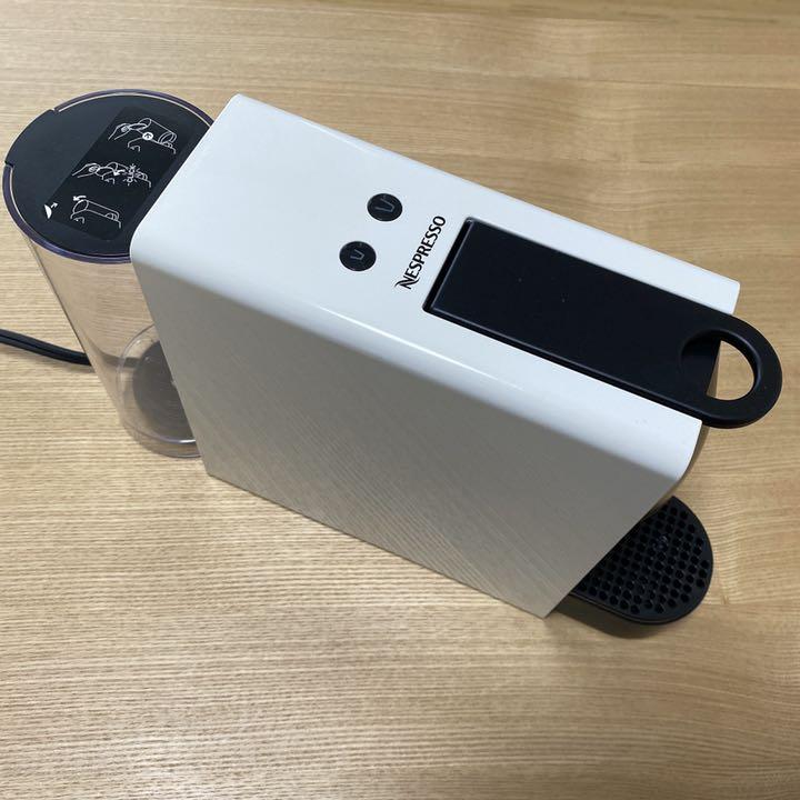 豊富な低価 ネスレ ネスプレッソコーヒーメーカー エッセンサミニ C30 カプセル付き 53ub1-m58609800890 最新作人気SALE