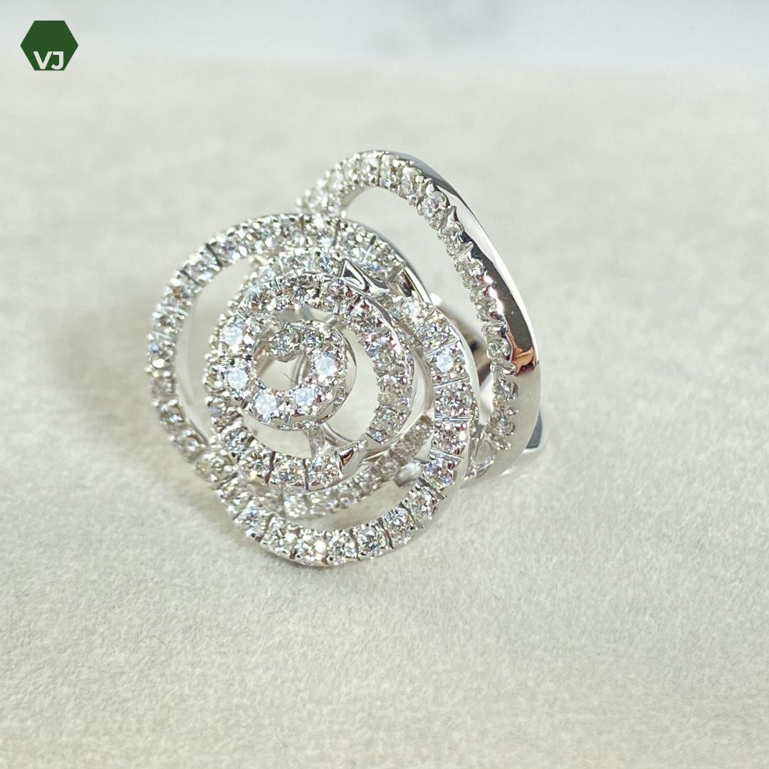 【17-9】【DAMIANI】ローズ　ダイヤモンド　リング