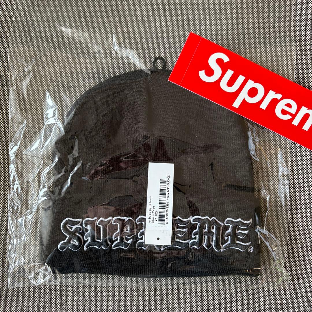 Supreme New Era Old English Beanie blackSUPREME