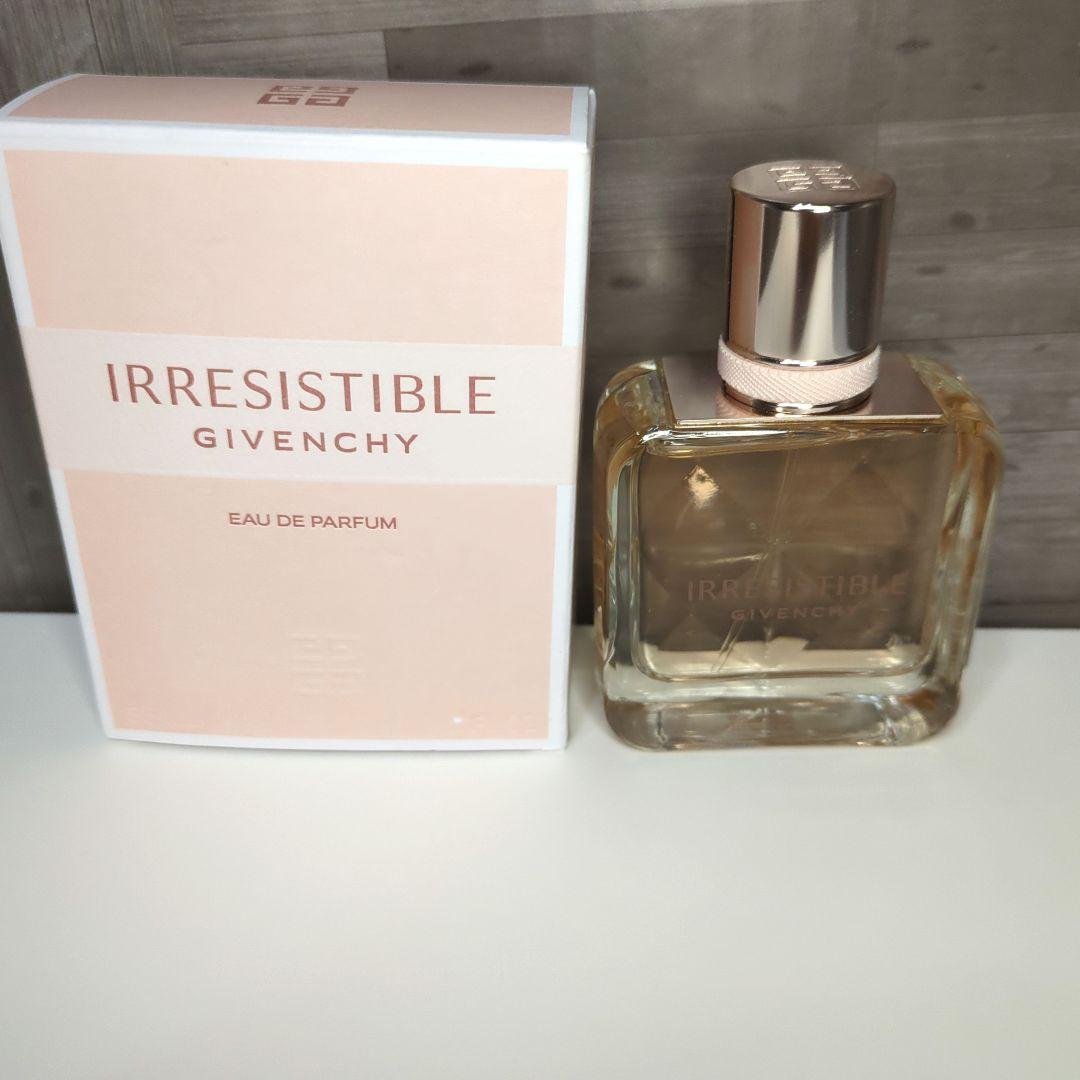 【ほぼ未使用品】ジバンシー イレジスティブル オーデパルファム 35ml
