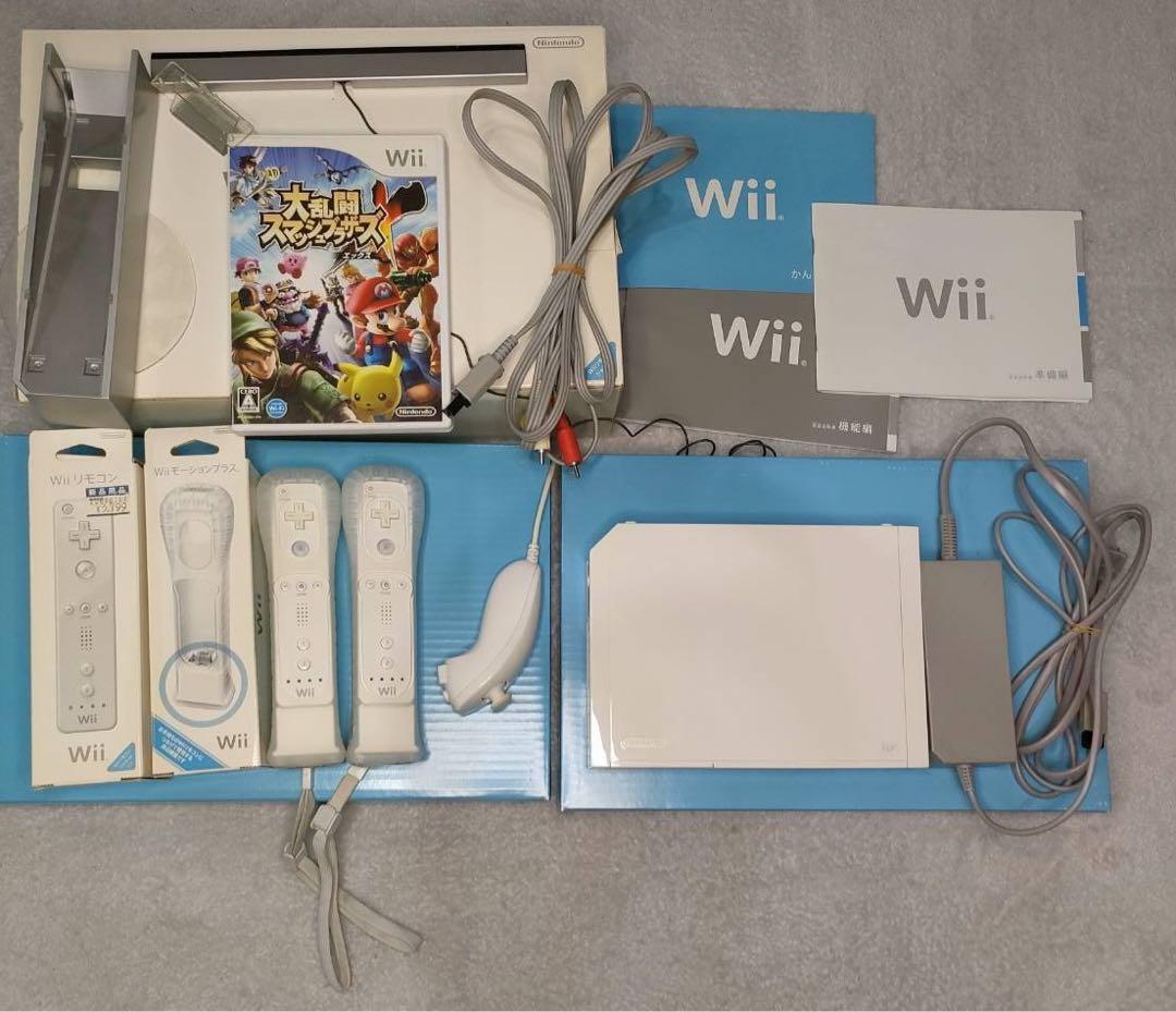 Wii本体 リモコン2個 ソフト付き-産地直送