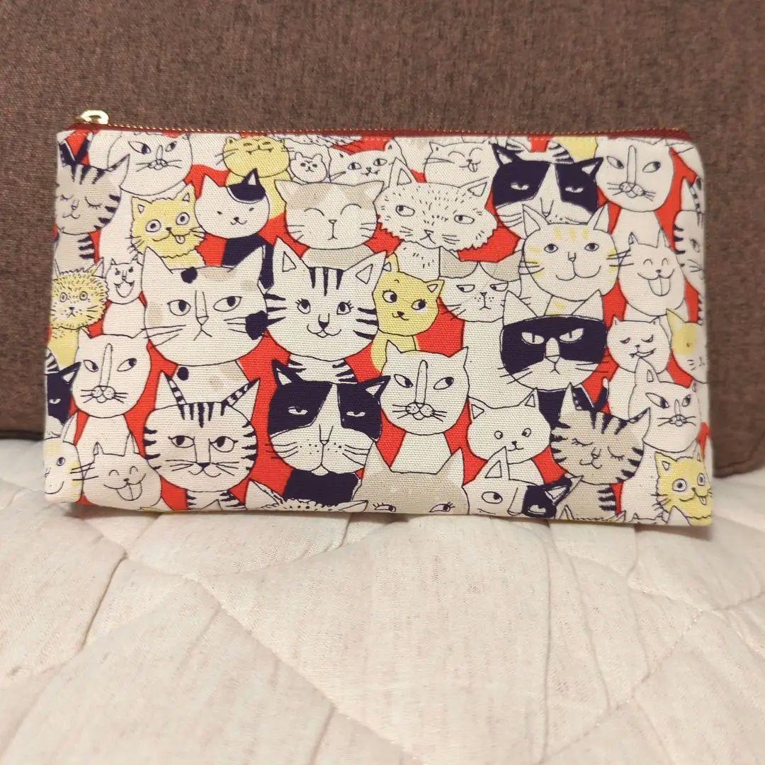ハンドメイドポーチ 猫ちゃん - メルカリ