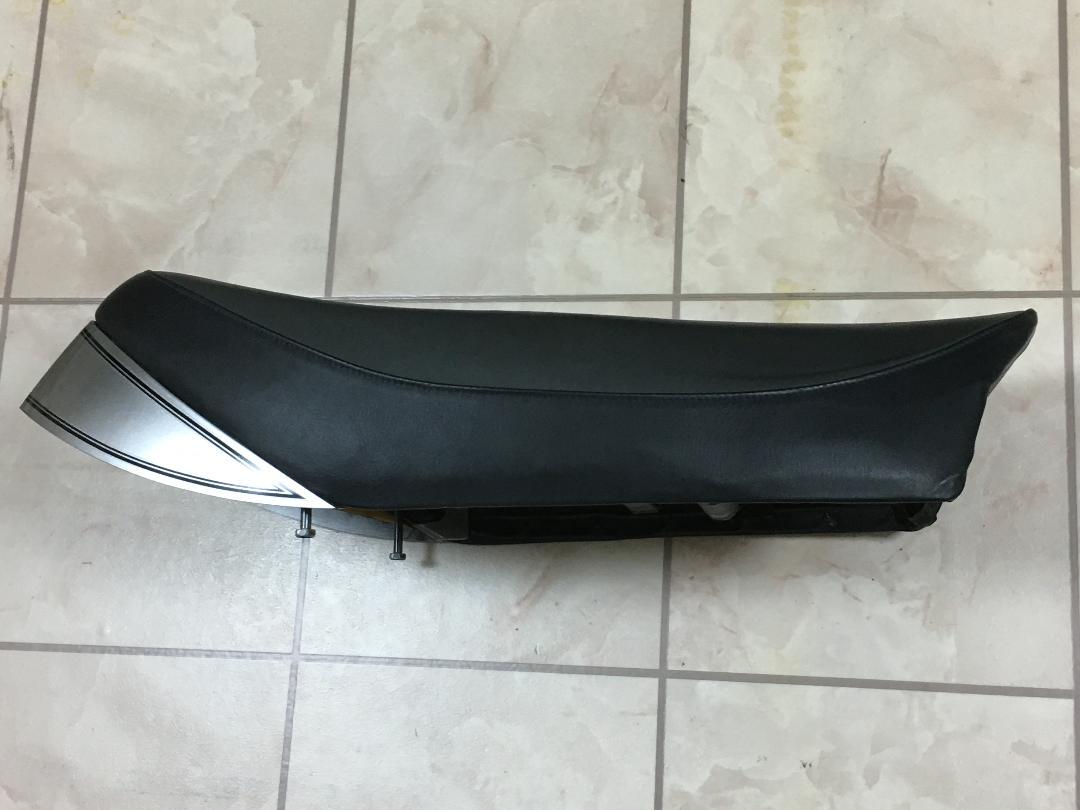 SR400純正シート O0p1S-m58647048391 得価爆買い