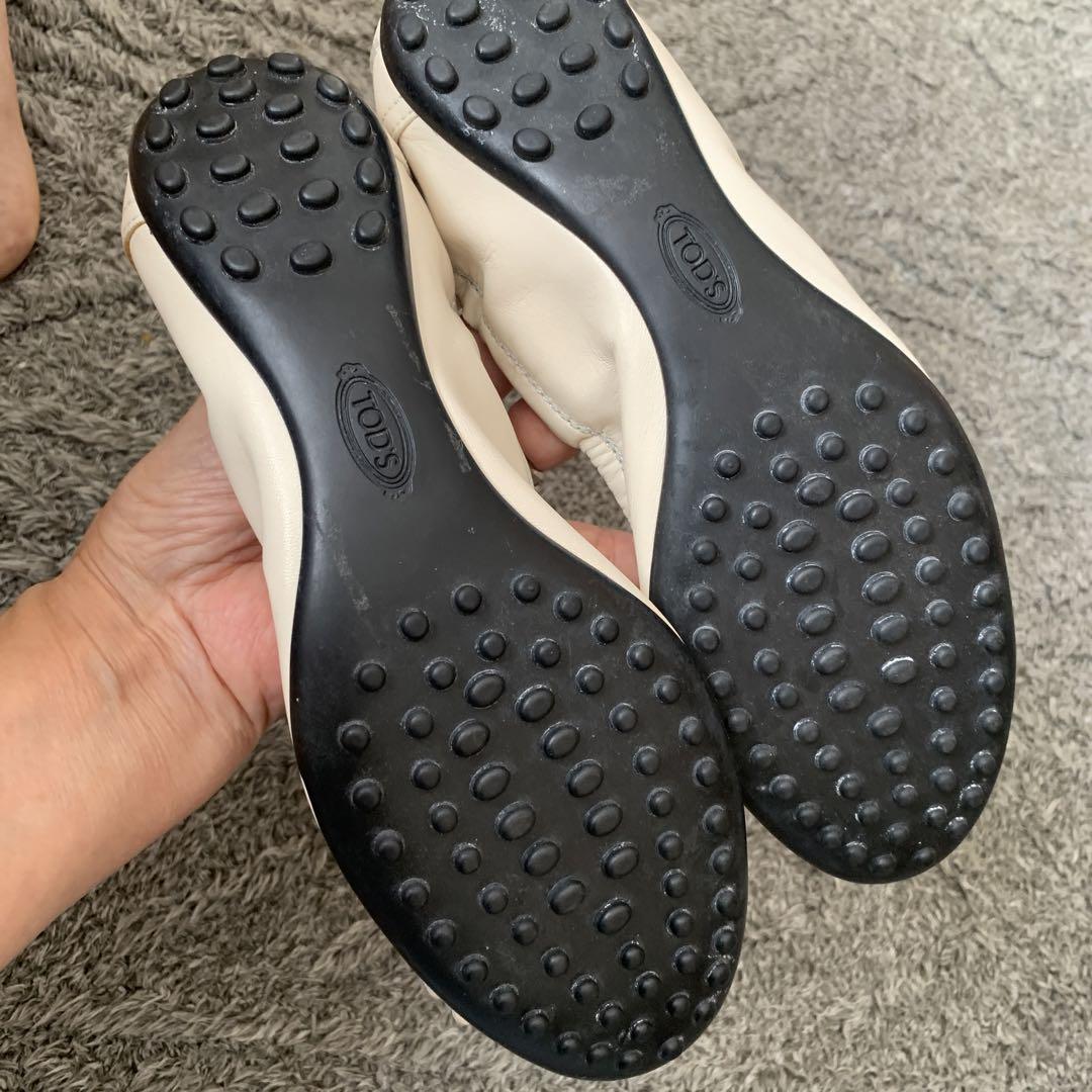 新品未使用　トッズ　TOD’S オフ白　バレエシューズ　35