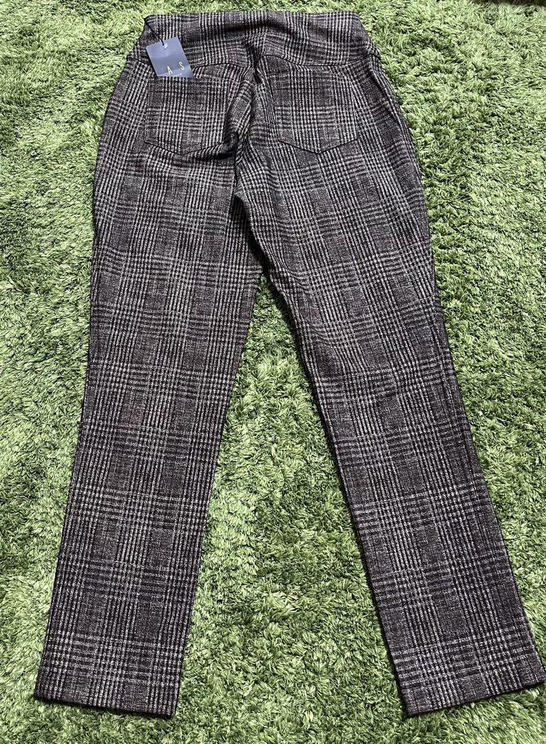 新品タグつき ナイガイ DAKS 裏起毛チェックパンツ Mサイズ 新品タグつき ナイガイ DAKS 裏起毛チェックパンツ Mサイズ