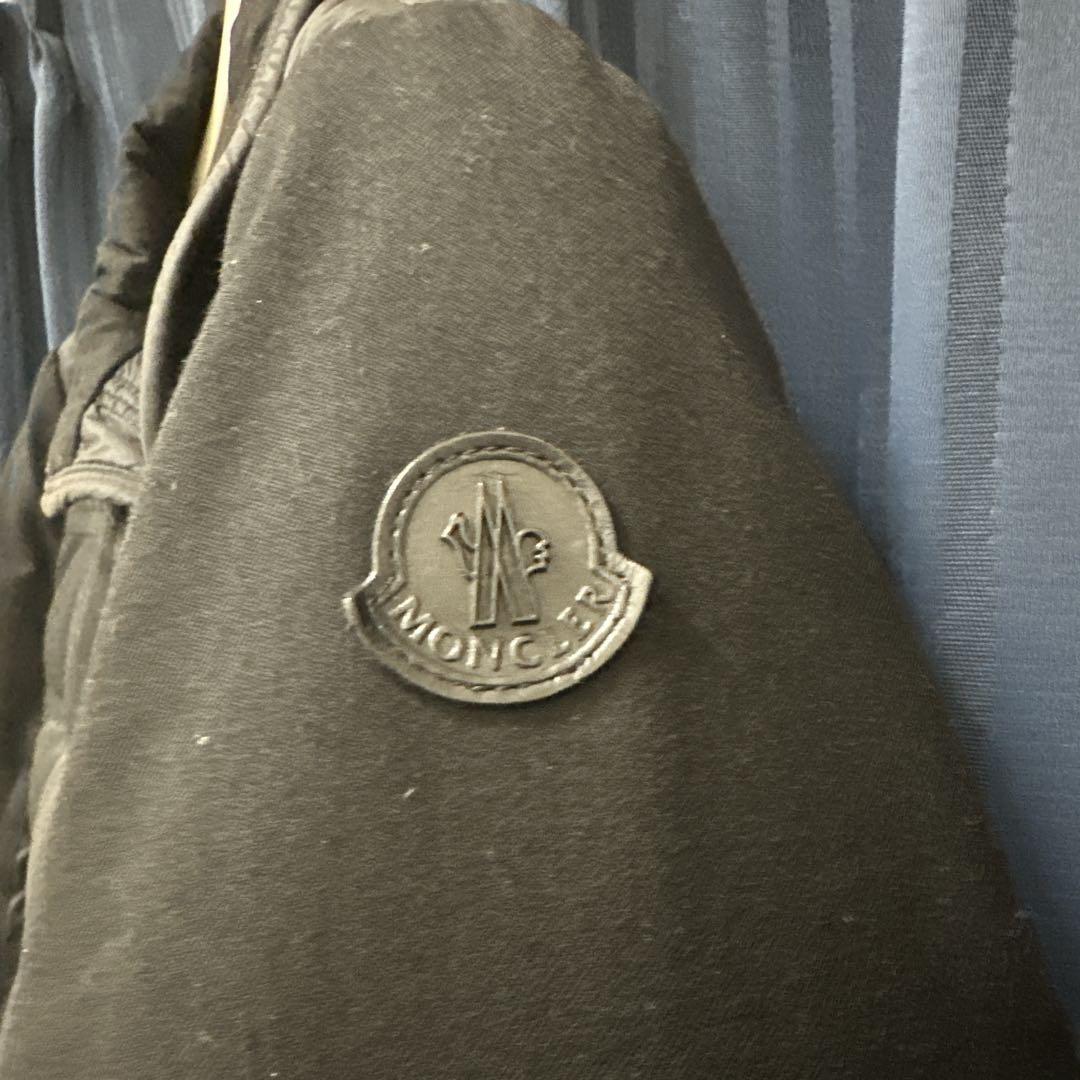 MONCLER ブラック　ダウンジャケット