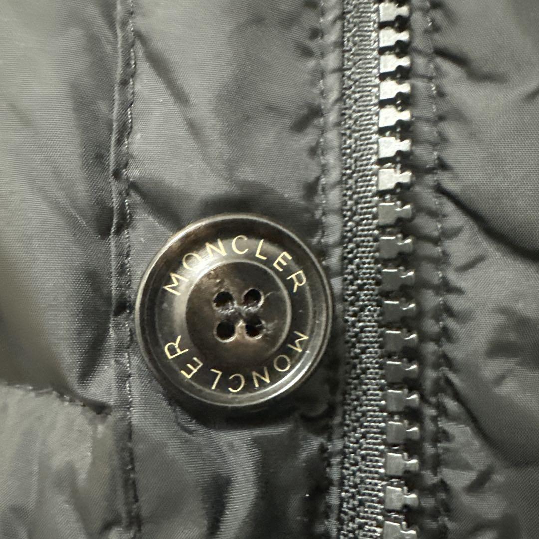 MONCLER ブラック　ダウンジャケット
