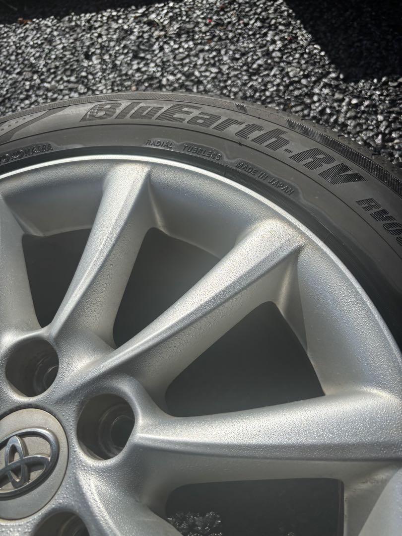 トヨタ純正品17インチ セットサマータイヤヨコハマ215/55R17 エスティマ