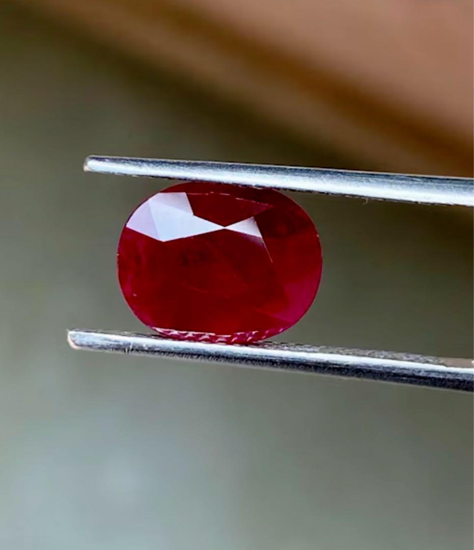 最高級！2.02ct のピジョンブラッド!鑑別あり！モザンビーク産ルビールース