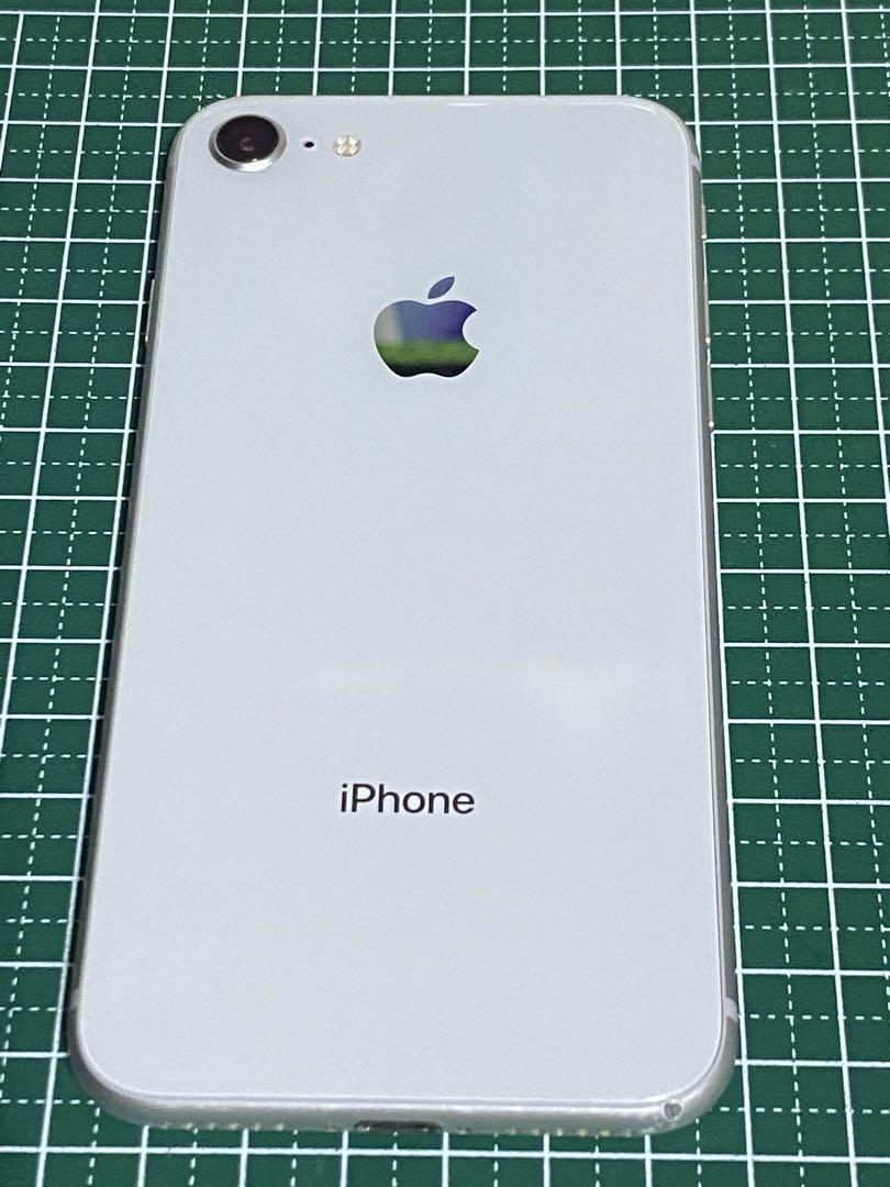 Apple Phone 8 256GB au シルバー MQ852J/A