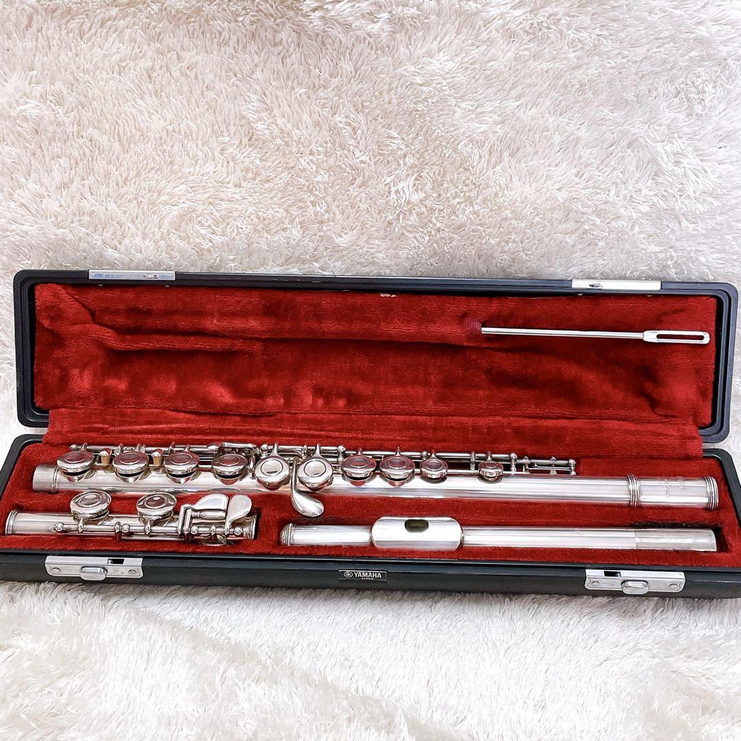 良品 YAMAHA YFL-211S ヤマハ フルート Eメカ ハードケース付き