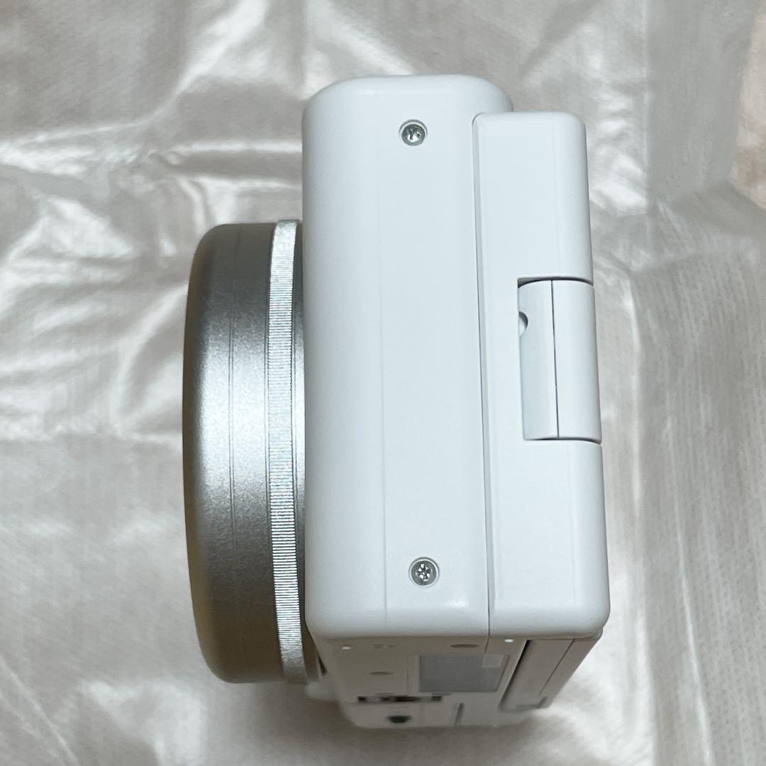 新品未使用　VLOGCAM ZV-1、サンディスクSDカード、バッテリーパック