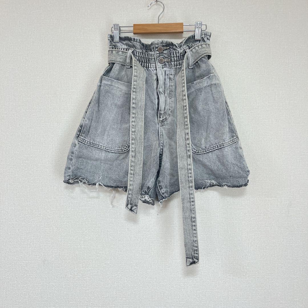 ZARA ハイウエストデニムショートパンツベルト付き EUR34 大きめ