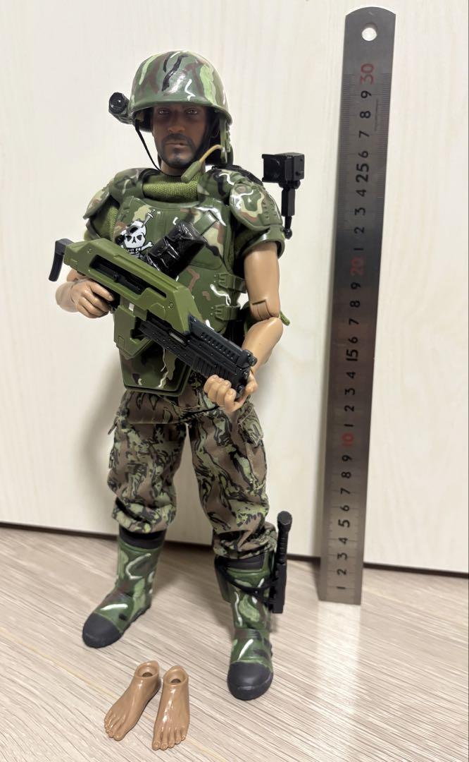 エイリアン　植民地海兵隊 HOT TOYSの『エイリアン2』植民地海兵隊“バスケス（バスクェス