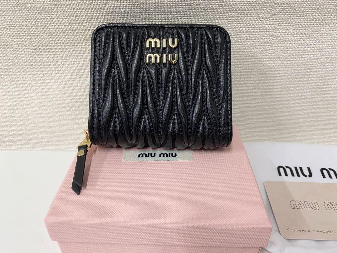 MIU MIU ミュウミュウ マテラッセ 二つ折り財布 ブラック ✨未使用
