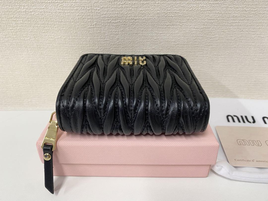 MIU MIU ミュウミュウ マテラッセ 二つ折り財布 ブラック ✨未使用