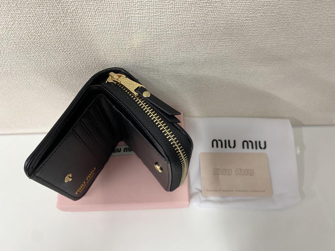 MIU MIU ミュウミュウ マテラッセ 二つ折り財布 ブラック ✨未使用