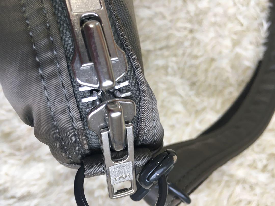 美品　ポーター タンカー ショルダーバッグ ハーフムーン シルバー　グレー