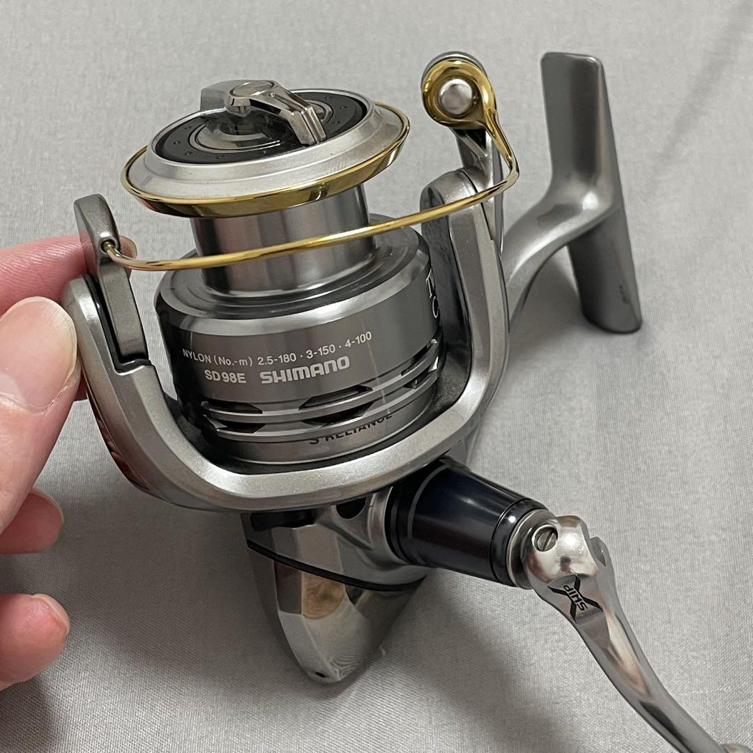 シマノ　Shimano TWIN POWER C3000HG スピニングリール