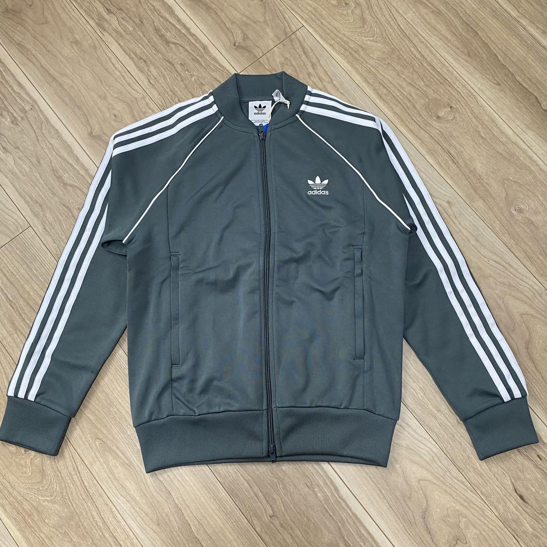 【新品】 adidas ジャージ　スーパースター　セットアップ